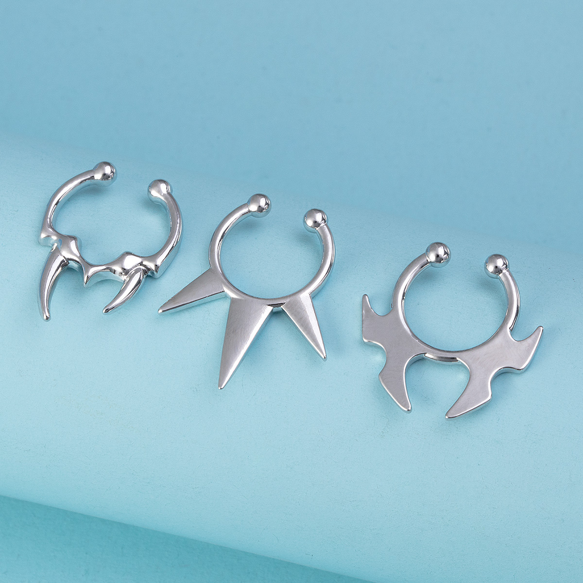 1-3pcs Fake Clip on Nose Rings – Body Jewelry Implants recenzja i cena